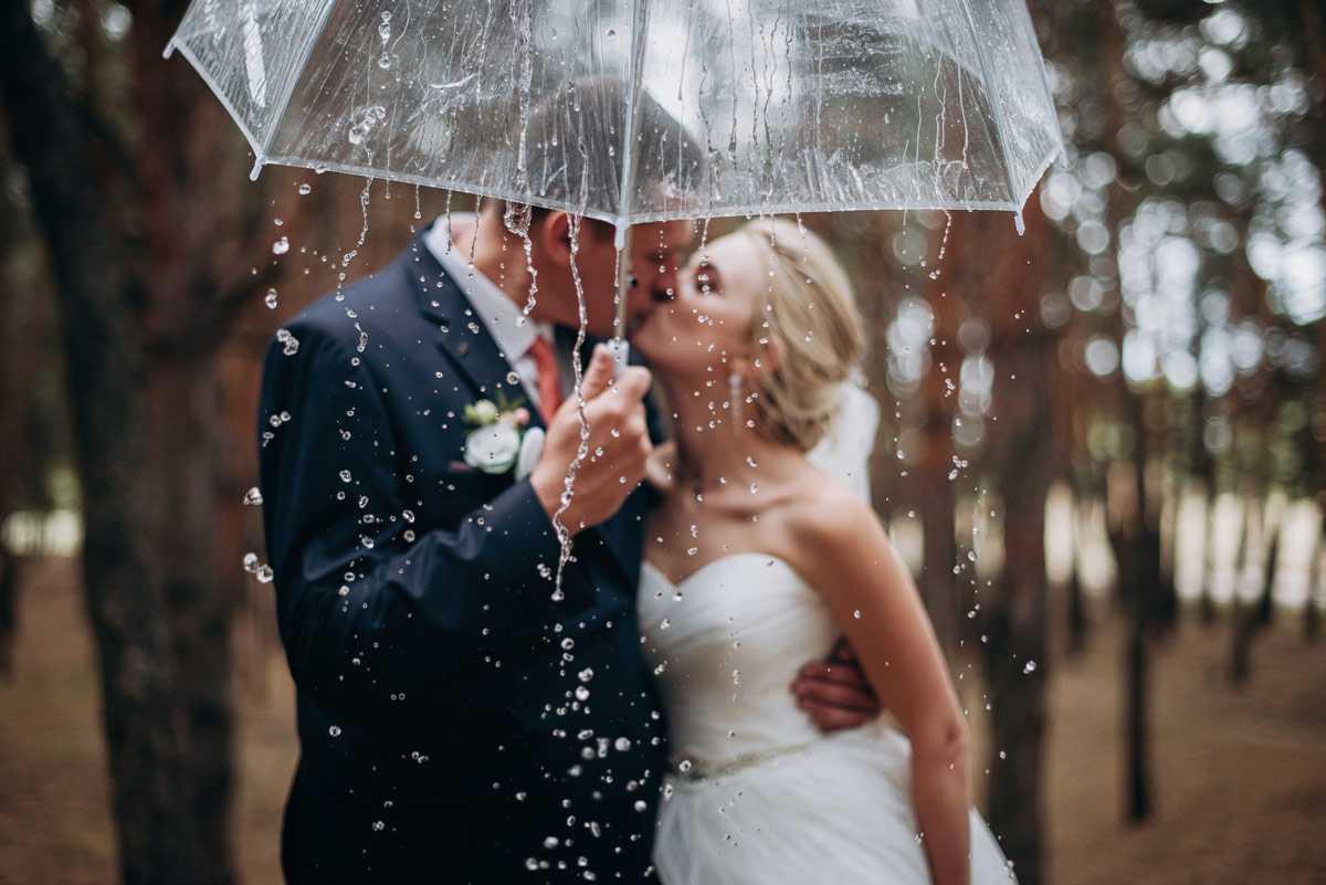 trouwfotografie_regen_slecht_weer