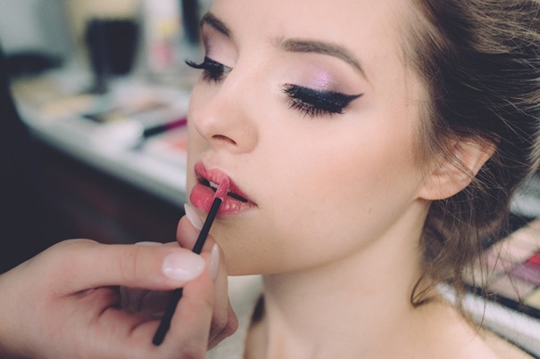 Met deze 3 make-up tips kun je als bruidsmeisje voor de dag komen