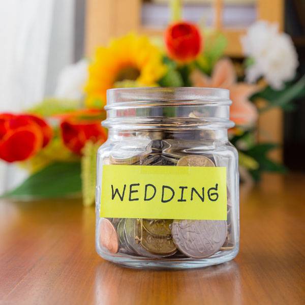 Hoe bespaar je geld voor je bruiloft?