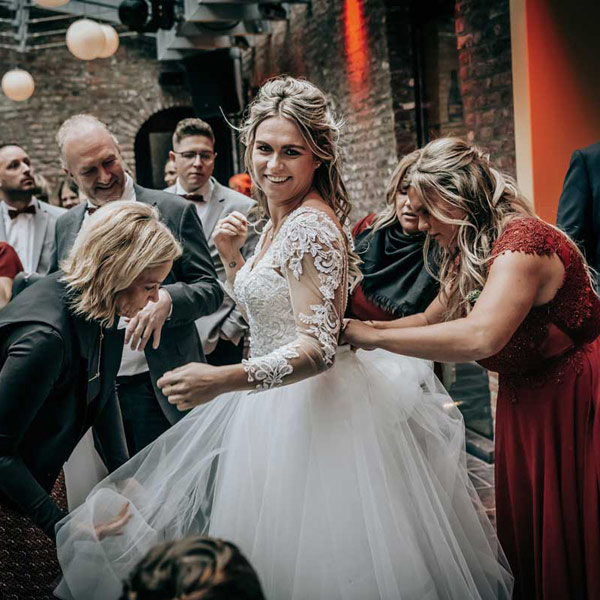 De trouwvideograaf in Groningen legt jullie trouwdag tijdloos vast