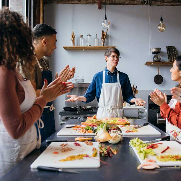 7 ideeën voor een avontuurlijk vrijgezellenfeest